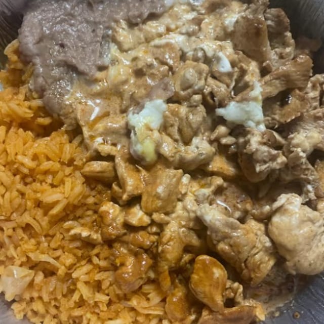 Pollo a La Crema.