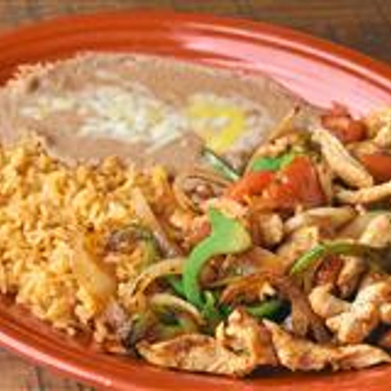 Fresh Salads: Mexican, Seafood, Vegetarian Options